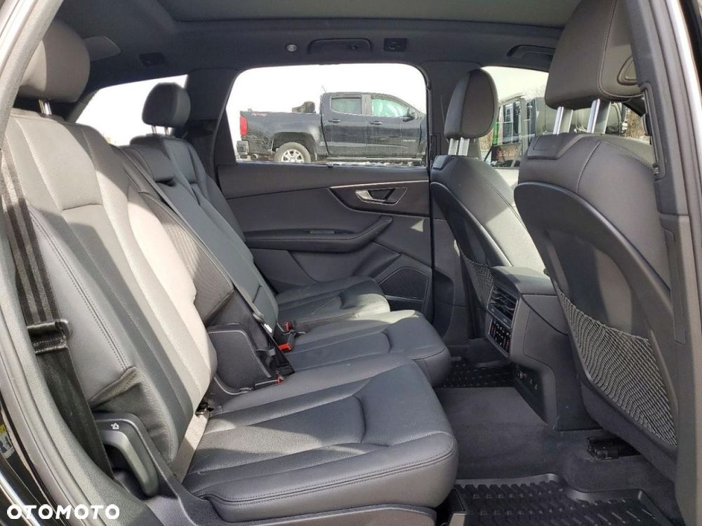 Audi Q7 - 10