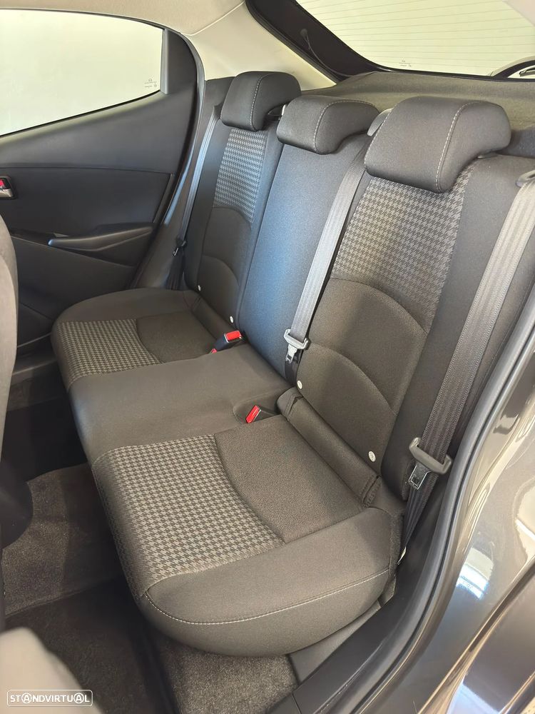 Mazda 2 1.5 Sky-G Evolve Navi - 6