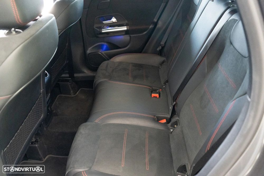 Mercedes-Benz GLA 250 e 8G-DCT AMG Line - 17