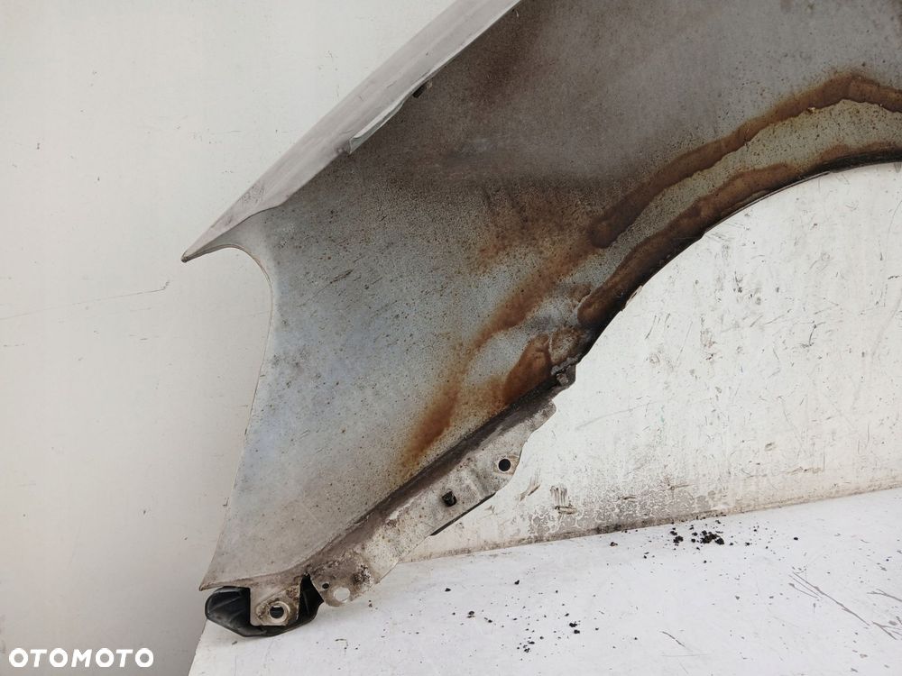 Kia Carens Iii Błotnik Prawy A1 - 9