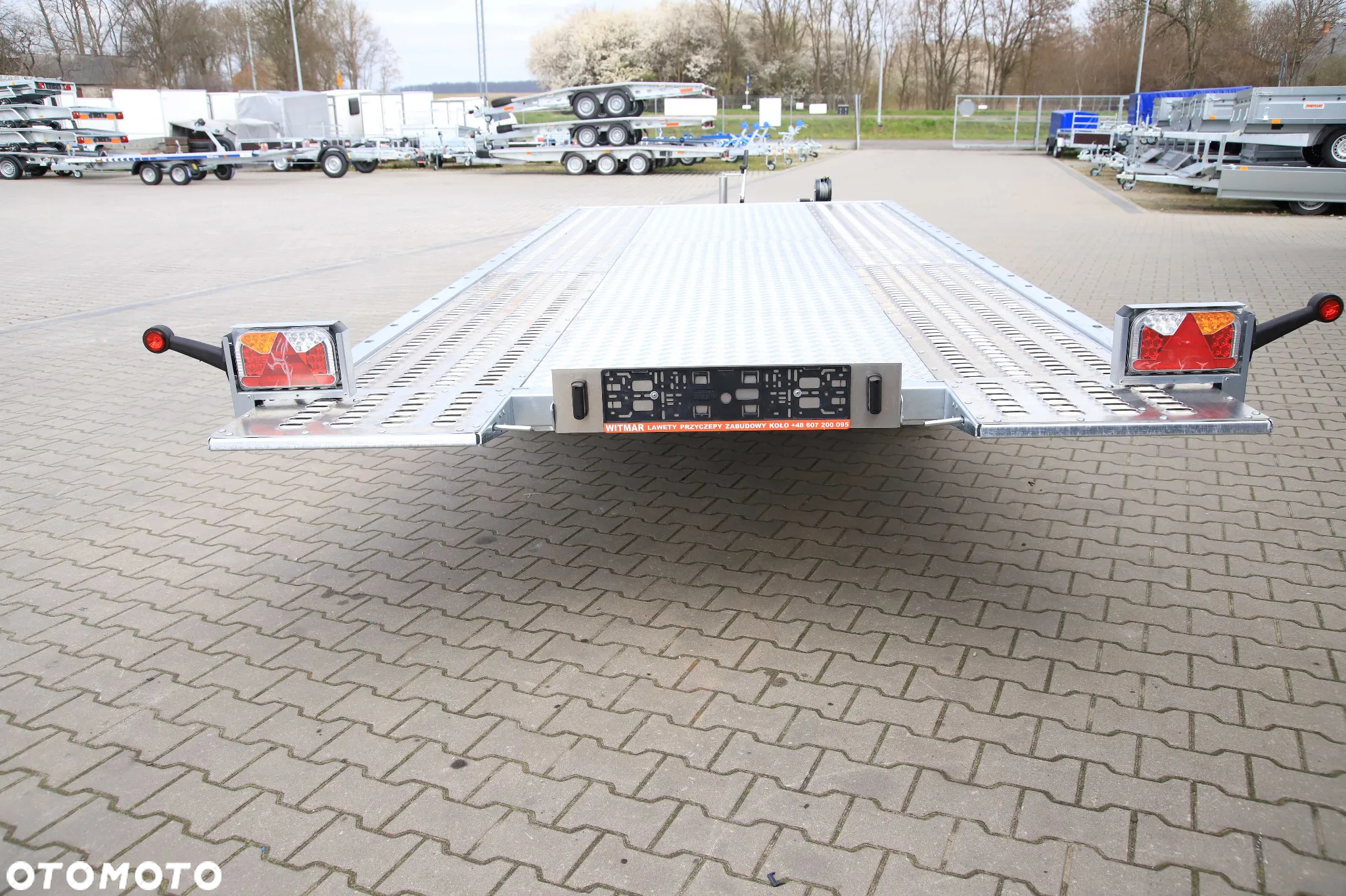 Lorries PLI35-5021 Wypełnienie alu ryfel DMC 3500 kg Uchylna grawitacyjnie - 9