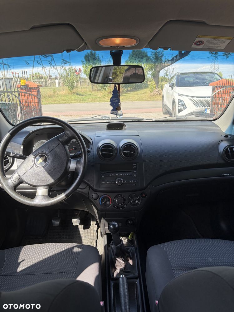 Chevrolet Aveo - 6