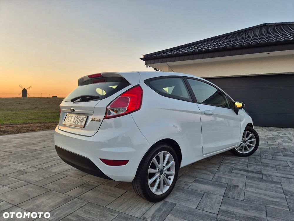 Ford Fiesta 1.25 Celebration - 18