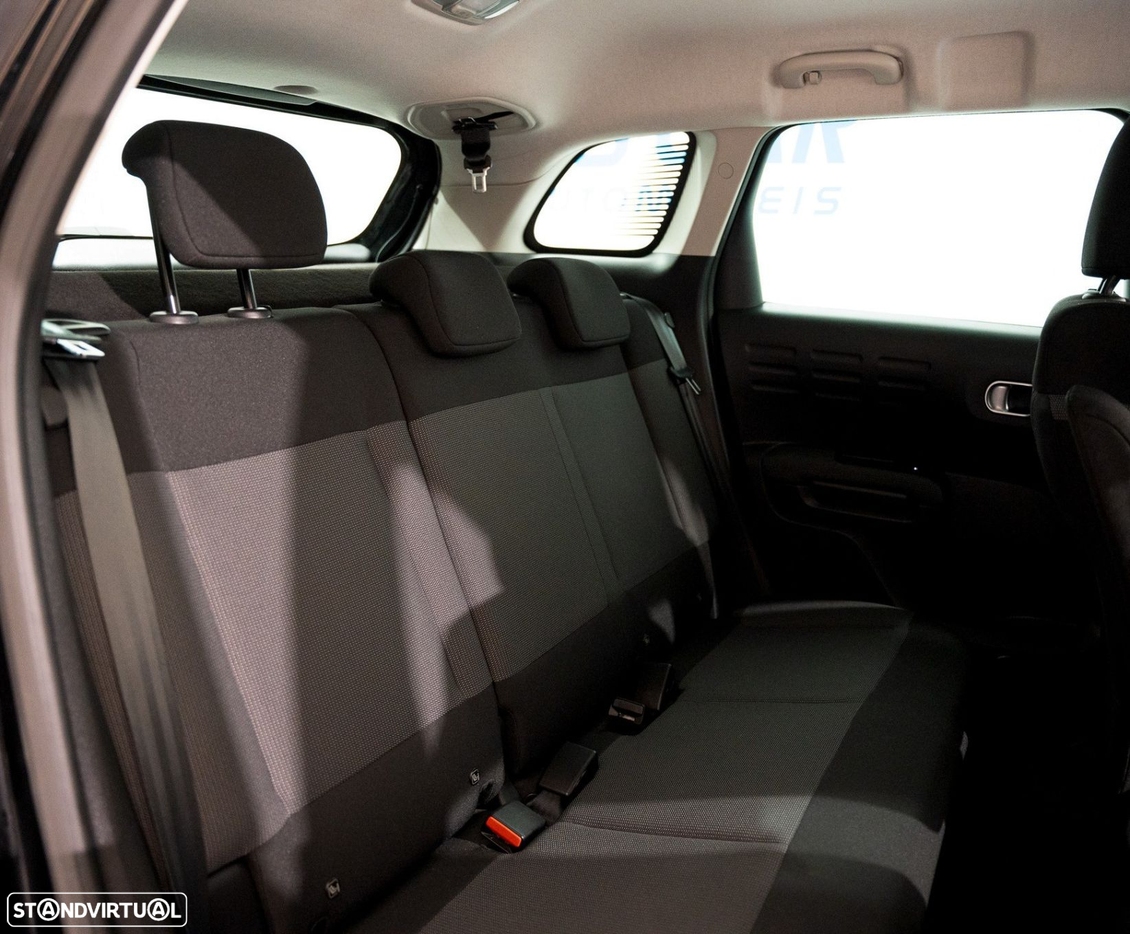 Citroën C3 Aircross 1.2 PureTech Shine - 11