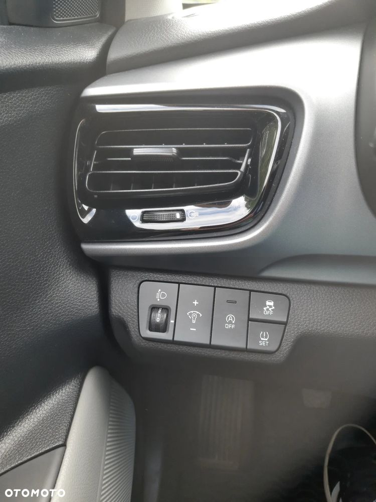 Kia Stonic 1.0 T-GDI L - 12