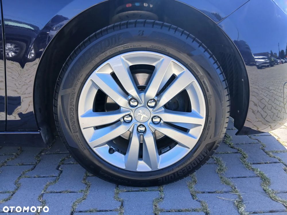 Peugeot 308 1.6 THP Active - 21