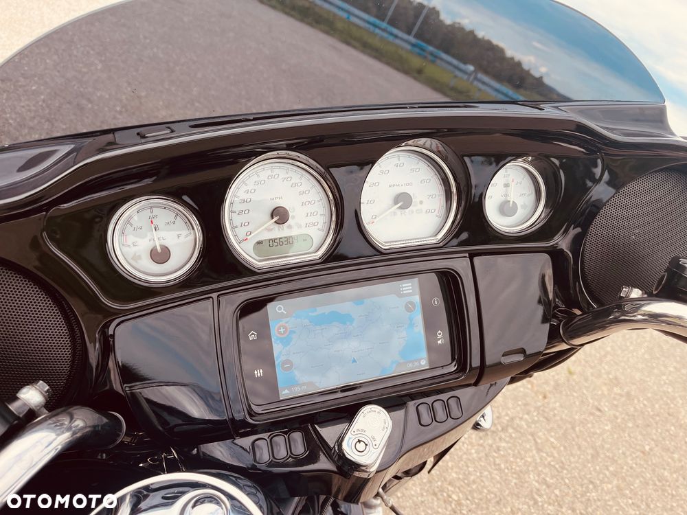 Harley-Davidson Touring Street Glide - 15