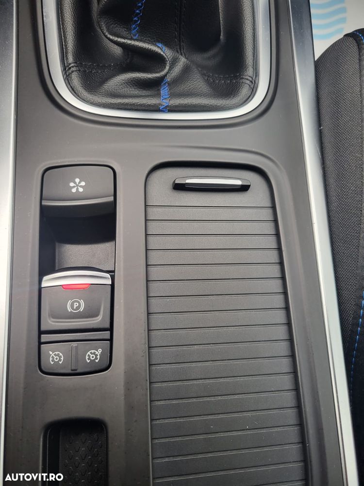 Renault Megane ENERGY dCi 110 GT LINE - 12