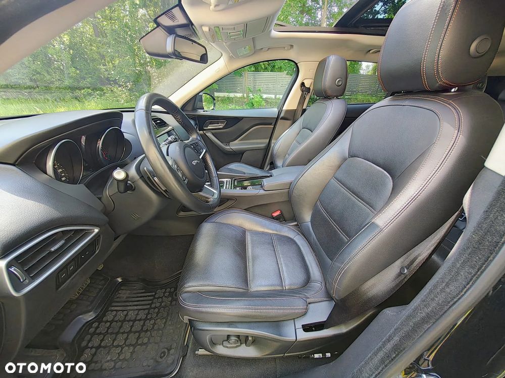 Jaguar F-Pace 2.0 i4P AWD Prestige - 13