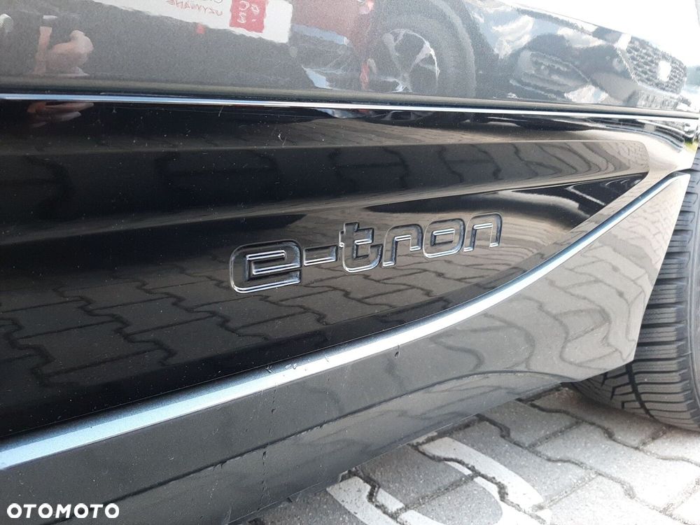 Audi A6 Avant e-tron - 38