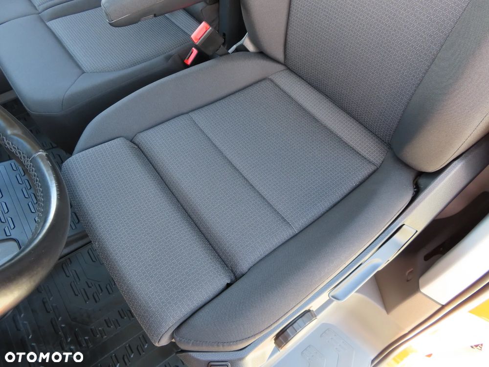 Volkswagen Crafter 35 BiTDI 2.0 177 KM 4Motion 4x4 Automat 8-Mio Biegowy Blaszak Furgon L4H2 Rozstaw Osi 4490 mm Drzwi Przesuwne Z Obu Stron FULL OPCJA WYPOSAŻENIA HAK 3000 Kg WZMACNIANY Stan Wizualny I Techniczny JAK NOWY Gotowy Dostępny OKAZJA POLECAM - 24