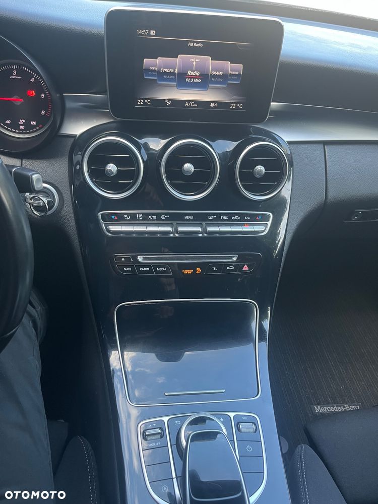 Mercedes-Benz Klasa C 220 (BlueTEC) d T 7G-TRONIC - 25