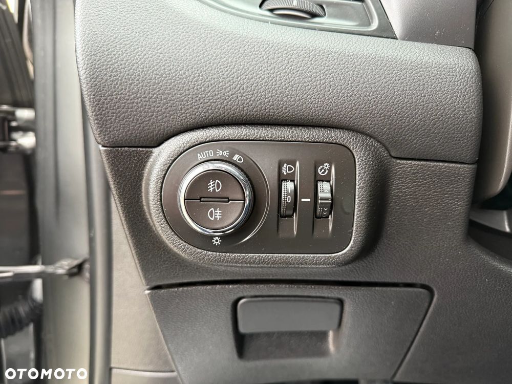 Opel Zafira 1.4 T Cosmo EcoFLEX S&S EU6 - 21