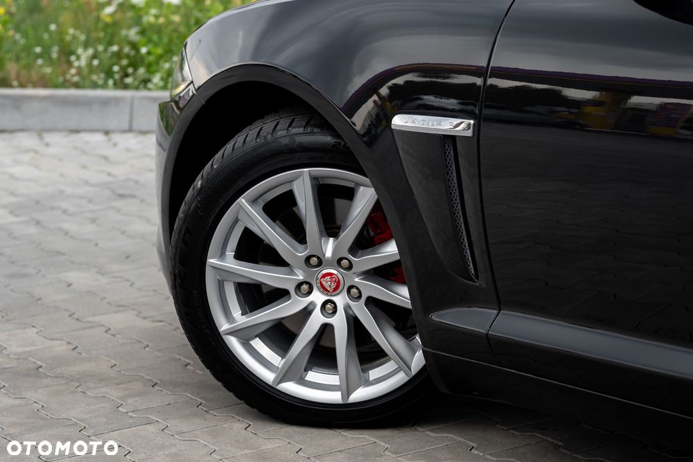 Jaguar XF 2.2 - 14