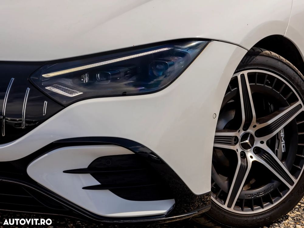 Mercedes-Benz EQE AMG 43 4MATIC - 9