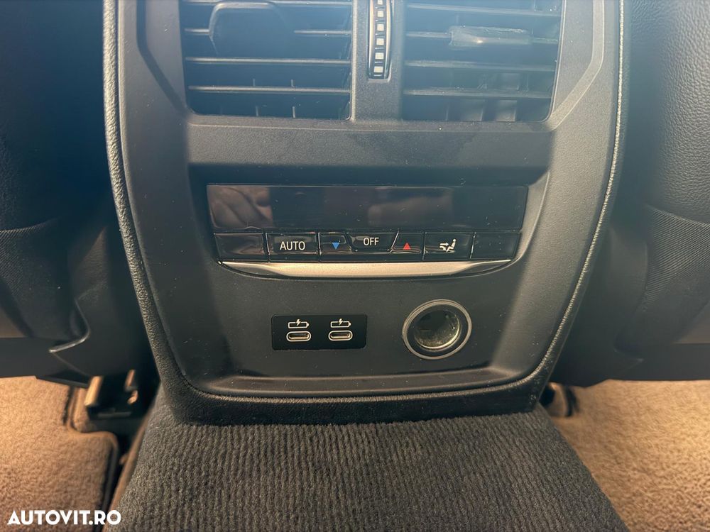 BMW Seria 3 320d Aut. M Sport - 27