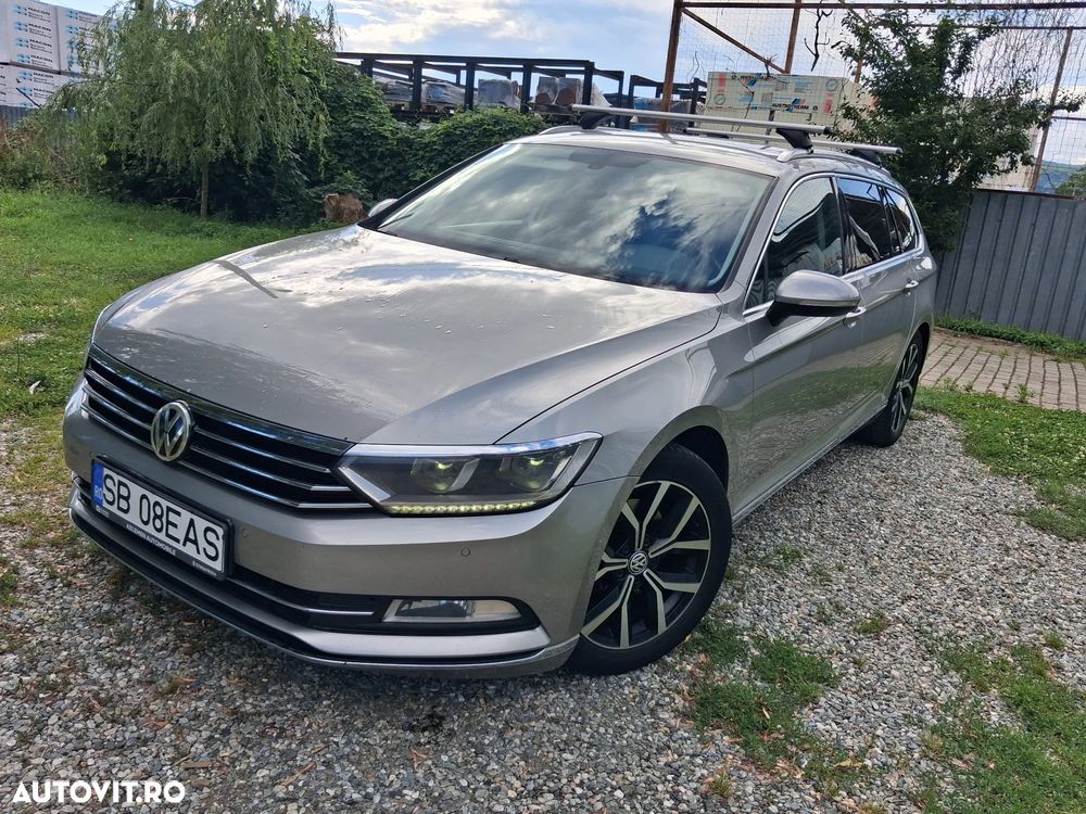 Volkswagen Passat - 1