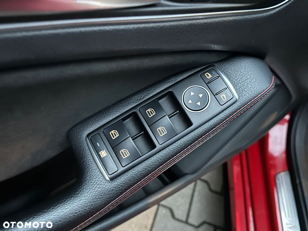 Mercedes-Benz Klasa A 180 CDI (BlueEFFICIENCY) 7G-DCT AMG Sport - 33