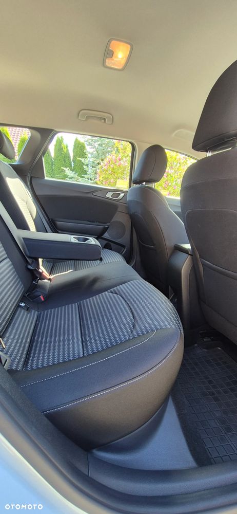 Kia Ceed 1.5 T-GDI M - 27