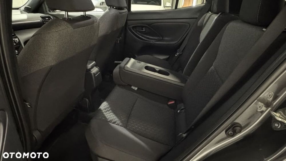 Toyota Yaris Cross 1.5 VVT-i AWD-i Comfort - 32
