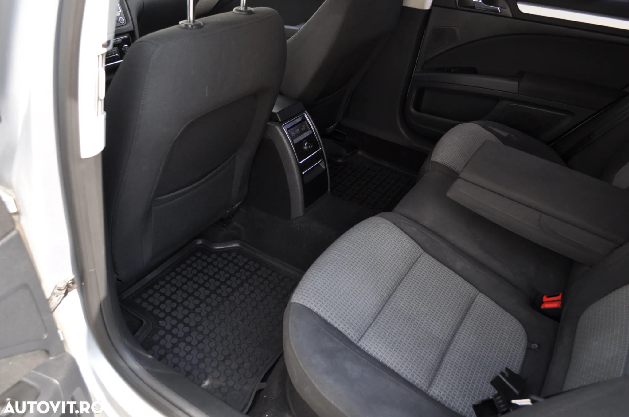 Skoda Superb Combi 2.0 TDI Comfort - 11