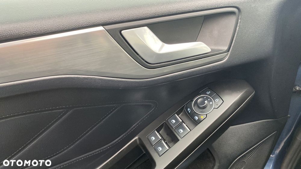 Ford Focus 1.0 EcoBoost mHEV Titanium X - 15