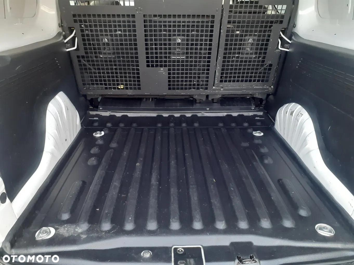 Toyota Proace City 1.5 D-4D Long 2,3t Active (bryg.) - 11