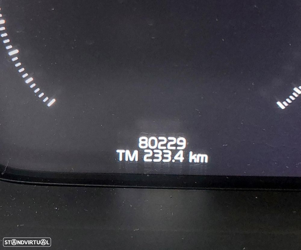 Volvo XC 90 2.0 T8 PHEV Momentum Plus AWD - 6