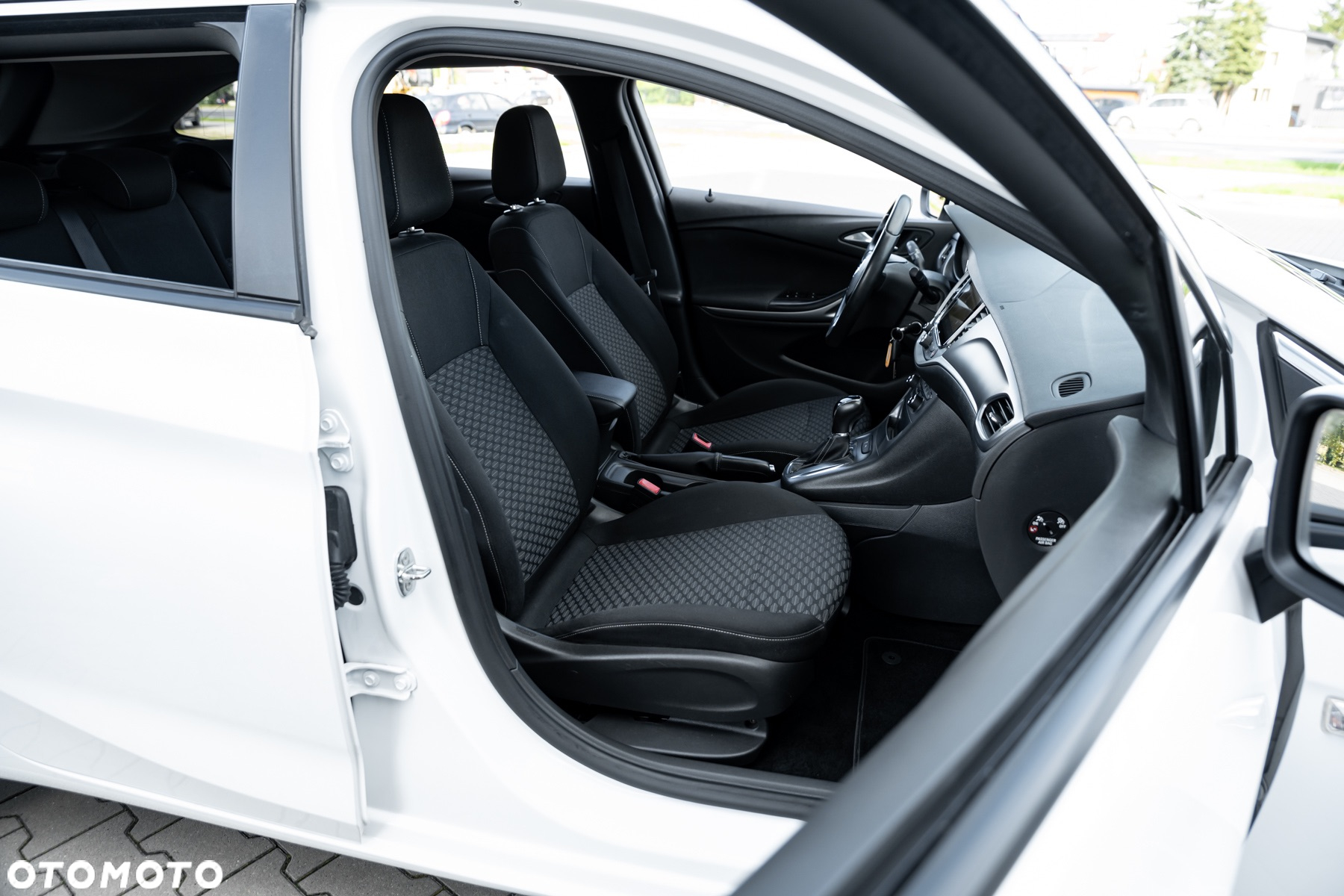 Opel Astra 1.6 D (CDTI) Automatik Sports Tourer Dynamic - 25