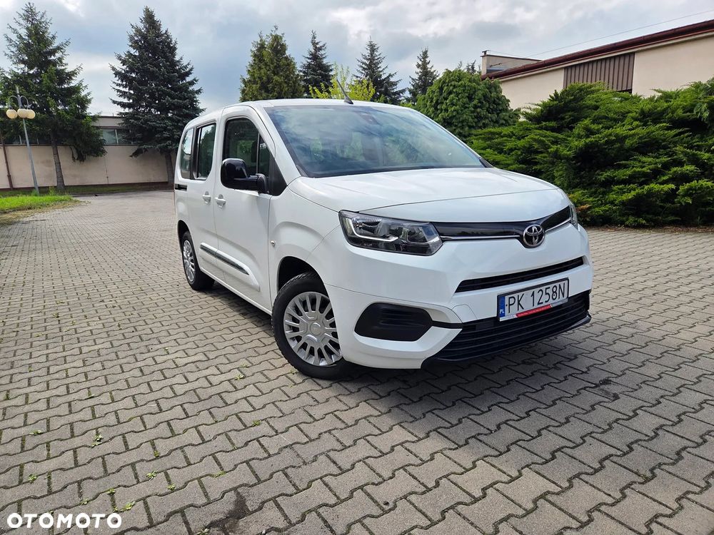 Toyota Proace City Verso 1.2 D-4T Business - 3