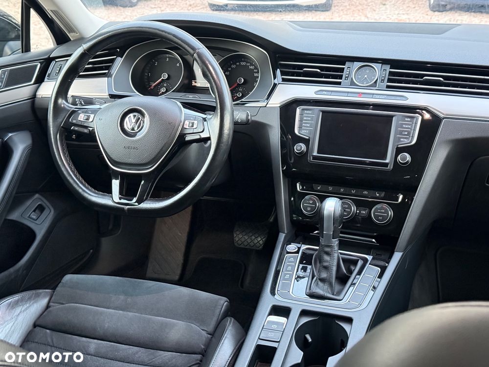 Volkswagen Passat - 17