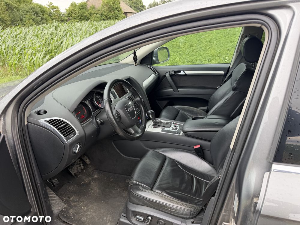 Audi Q7 - 7