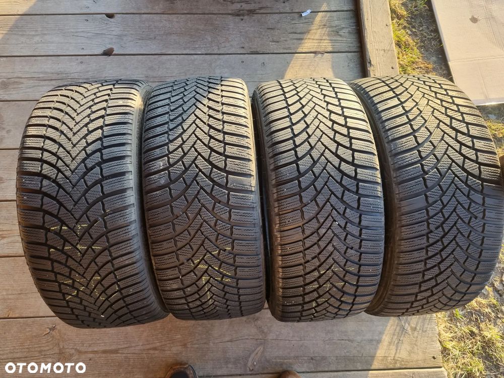 Opony BRIDGESTONE BLIZZAK LM005 225/40R18 92V,XL 2022r 7,5/6,8mm bdb stan - 1