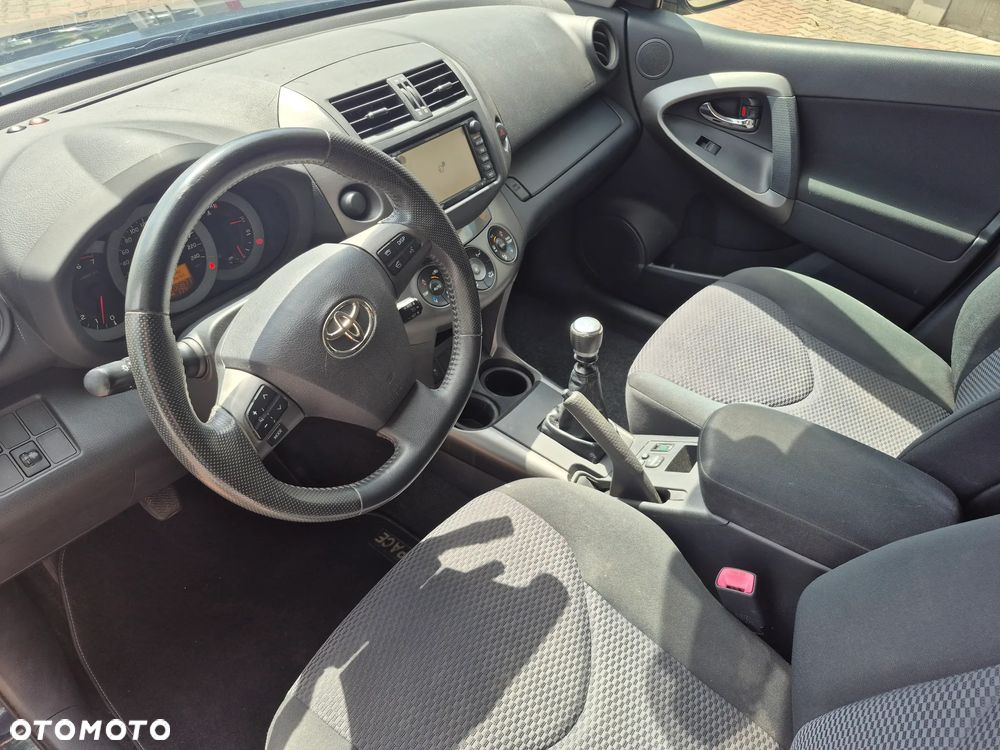 Toyota RAV4 2.0 Comfort 4x4 - 9