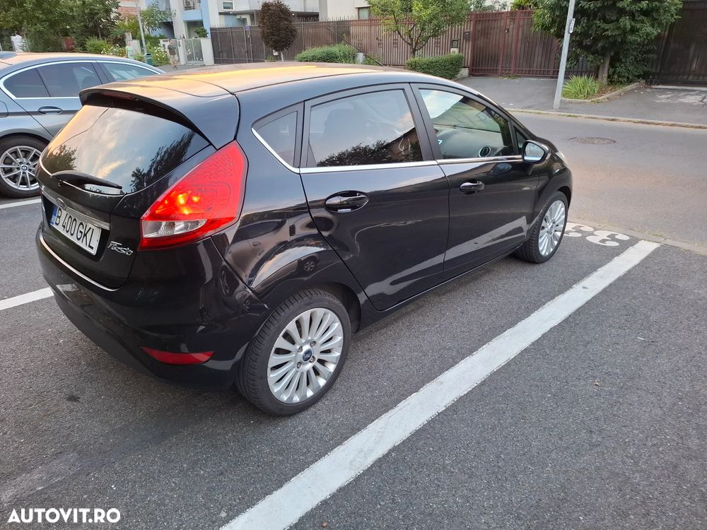 Ford Fiesta 1.6i Titanium - 10