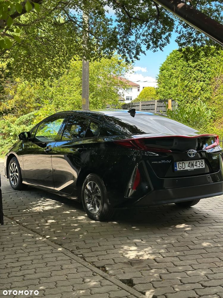 Toyota Prius Plug-in 1.8 Hybrid Executive - 4