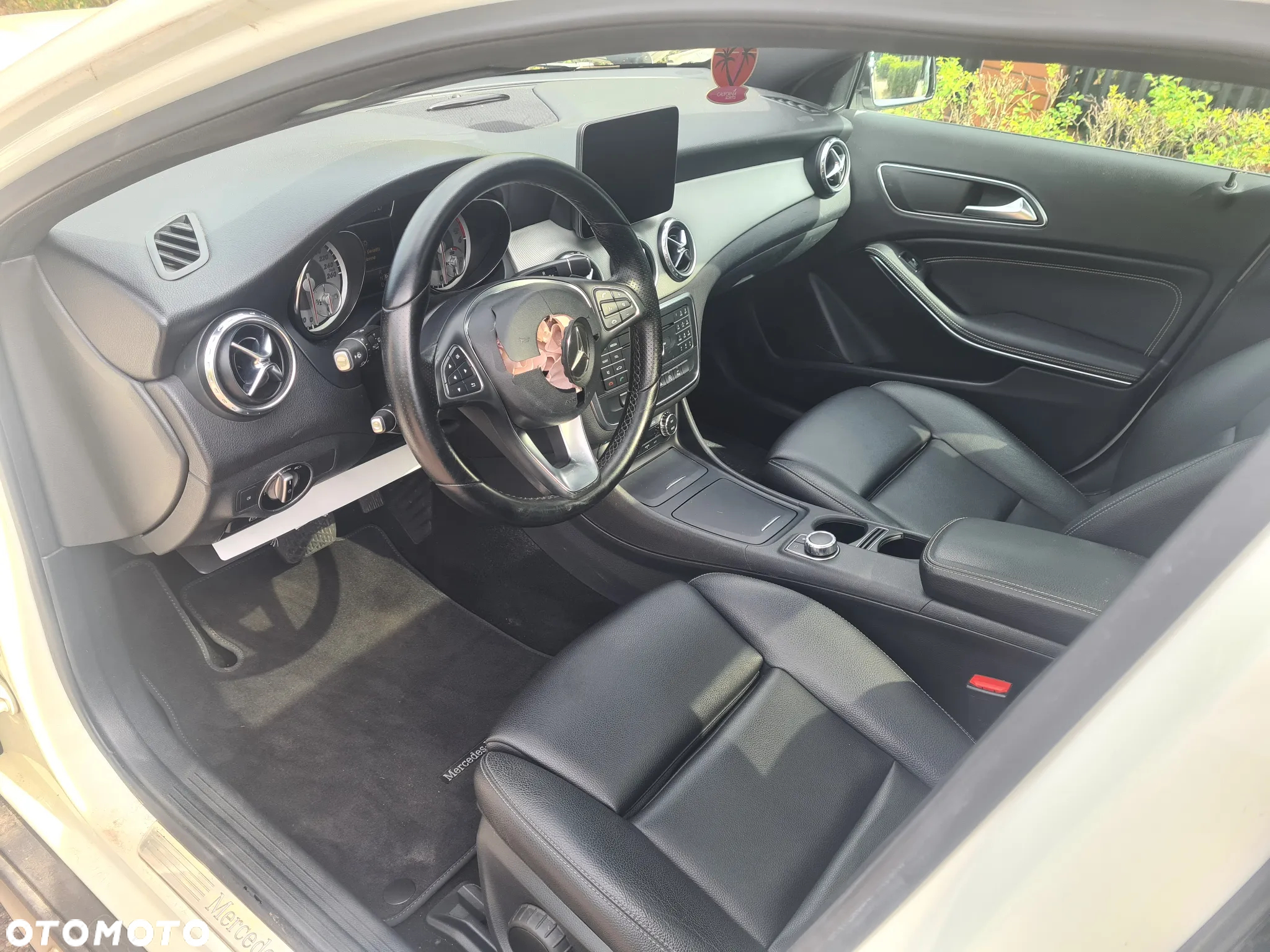 Mercedes-Benz GLA 200 d 7G-DCT Activity Edition - 10