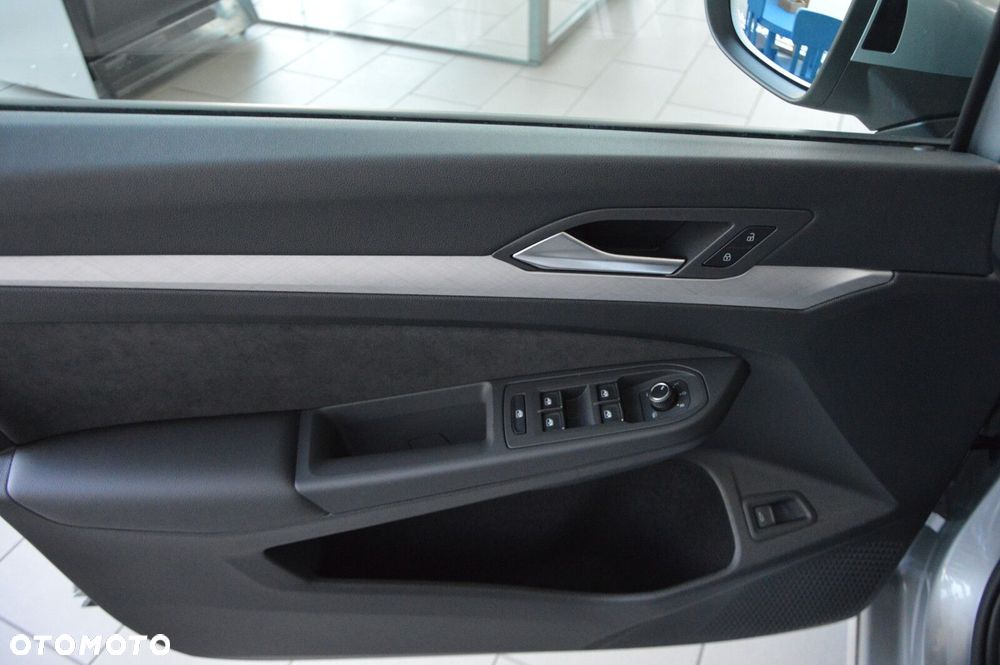 Volkswagen Golf Variant - 9