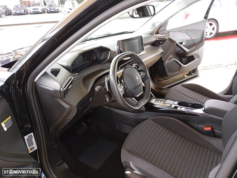 Peugeot 2008 PureTech 130 EAT8 Active Pack - 6