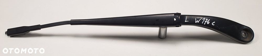RAMIE WYCIERACZKI LEWE MERCEDES W176 EUROPA - 1
