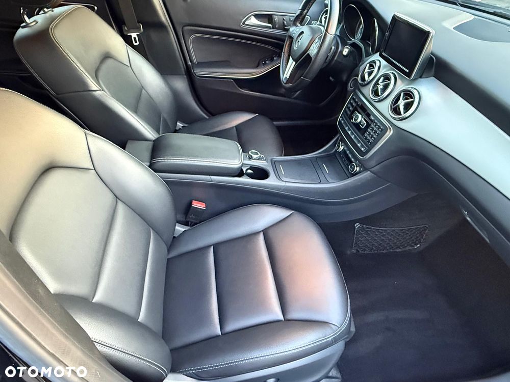 Mercedes-Benz GLA 250 4Matic 7G-DCT AMG Line - 4