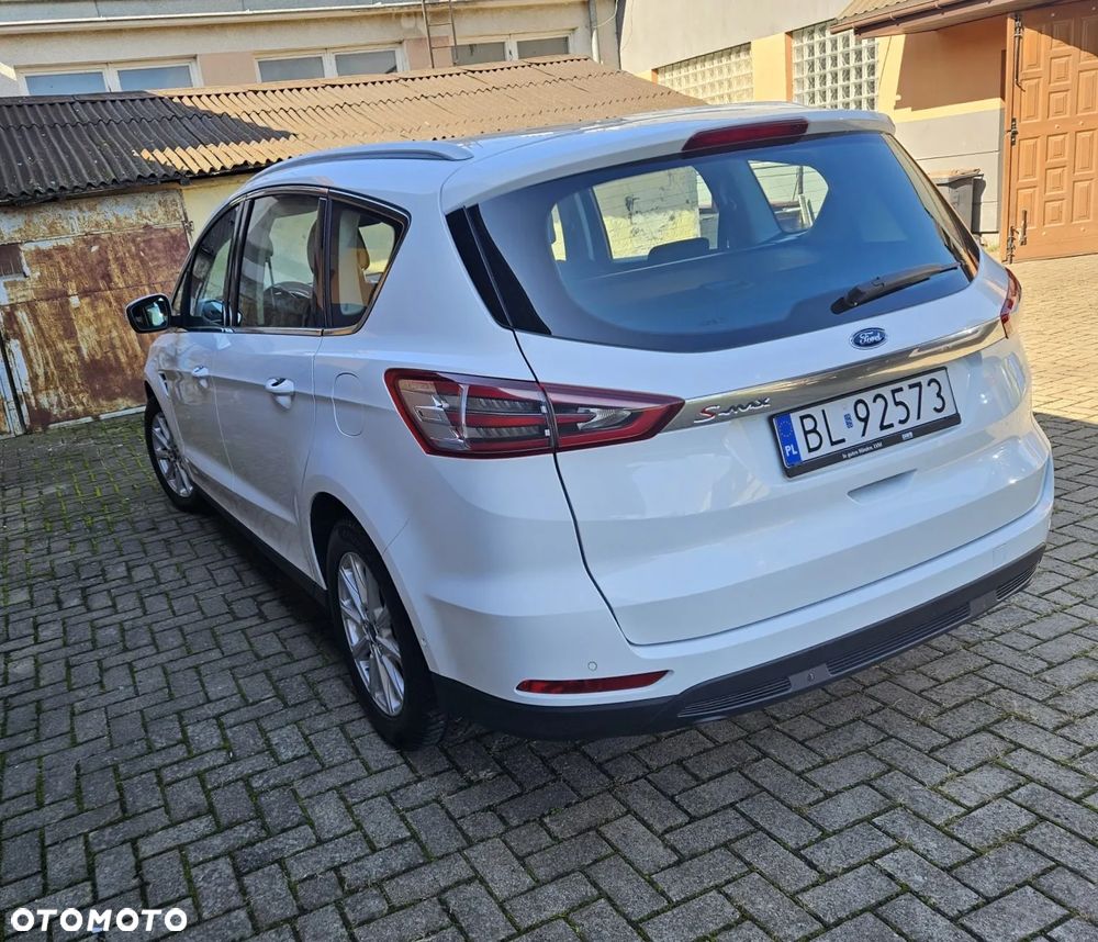 Ford S-Max 2.0 TDCi Titanium PowerShift - 9