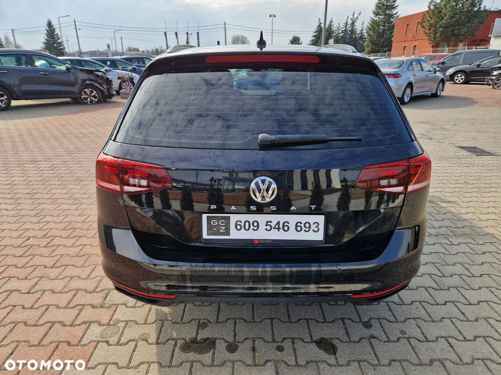 Volkswagen Passat 2.0 TDI Business DSG - 1