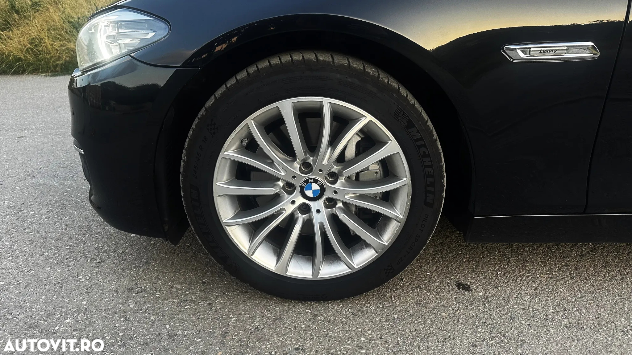 BMW Seria 5 525d Luxury Line - 6