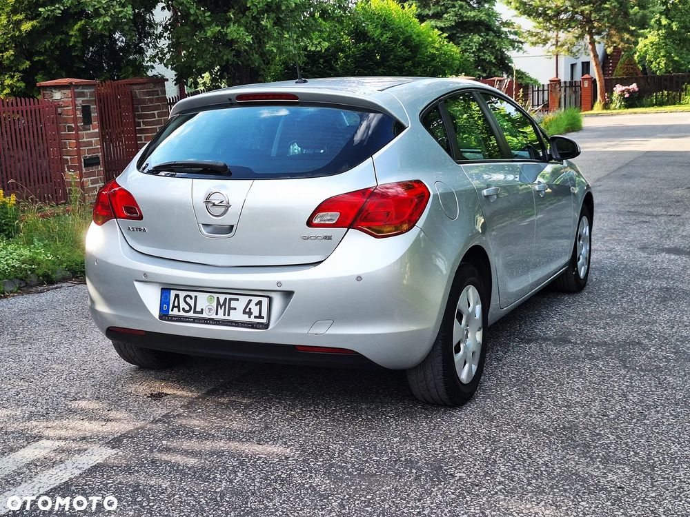 Opel Astra 1.4 Selection - 19