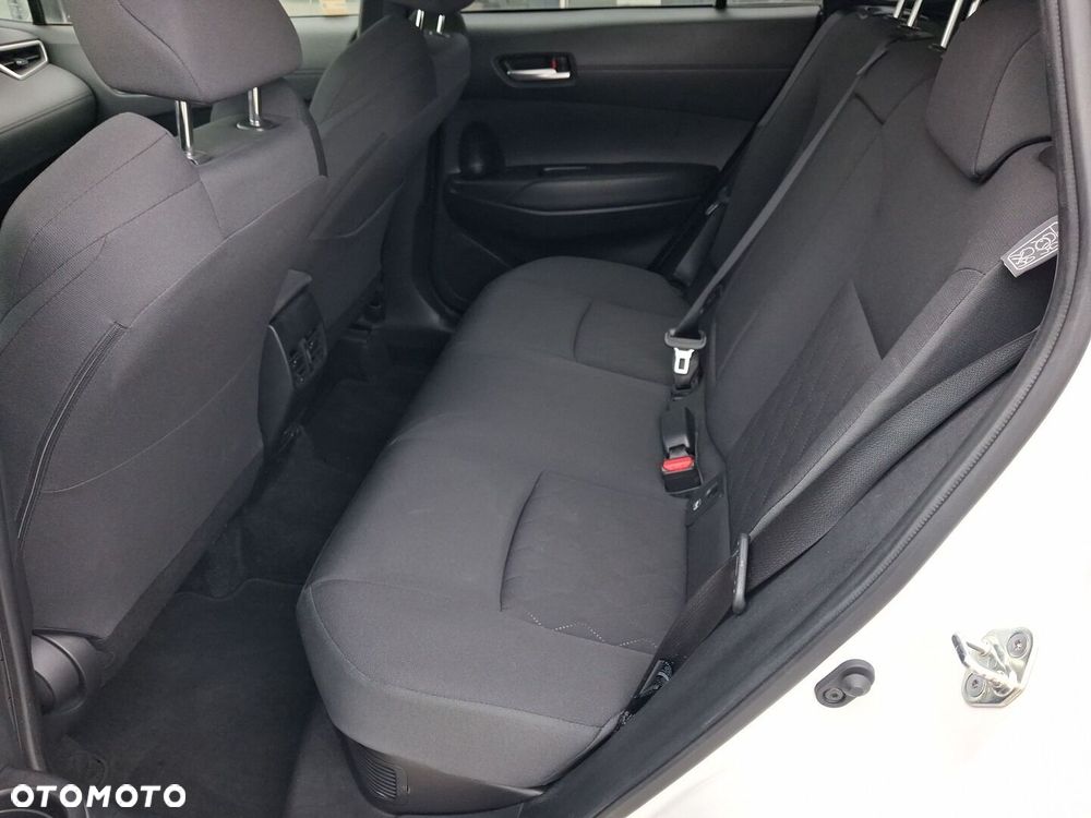 Toyota Corolla Cross - 16