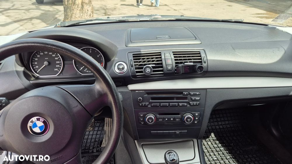 BMW Seria 1 118d - 6