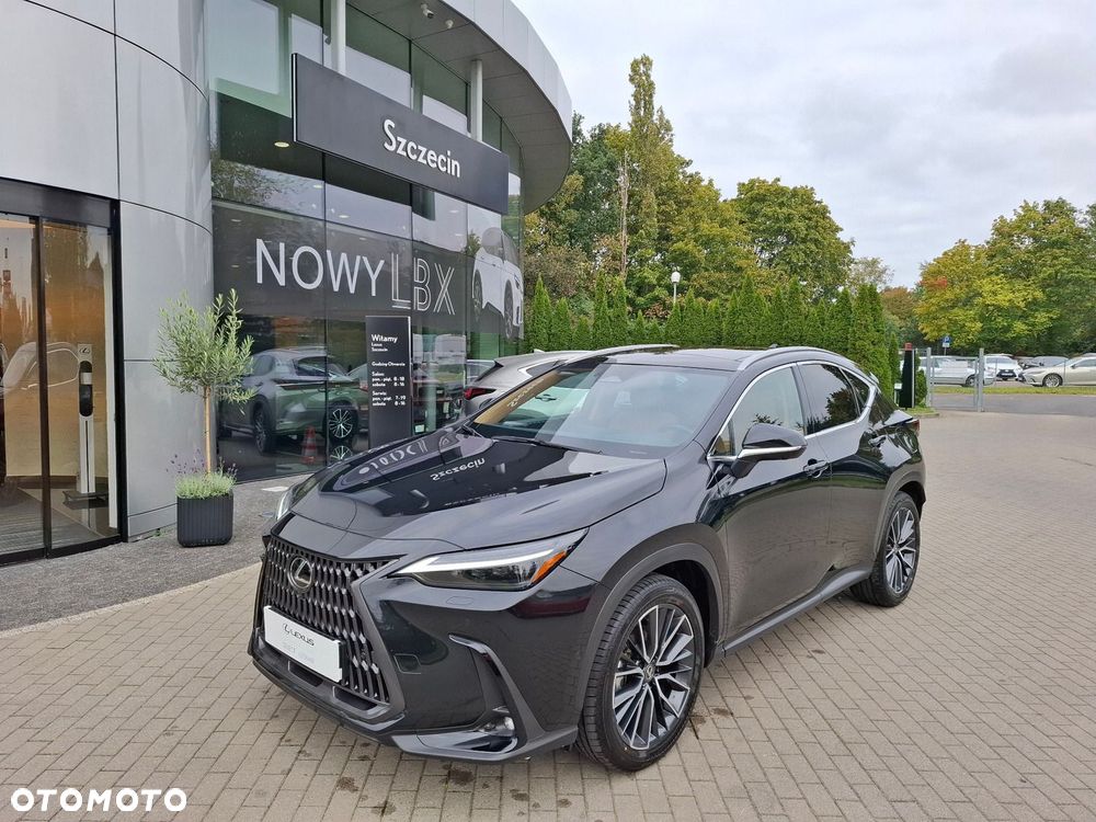 Lexus NX 350h Omotenashi AWD - 1