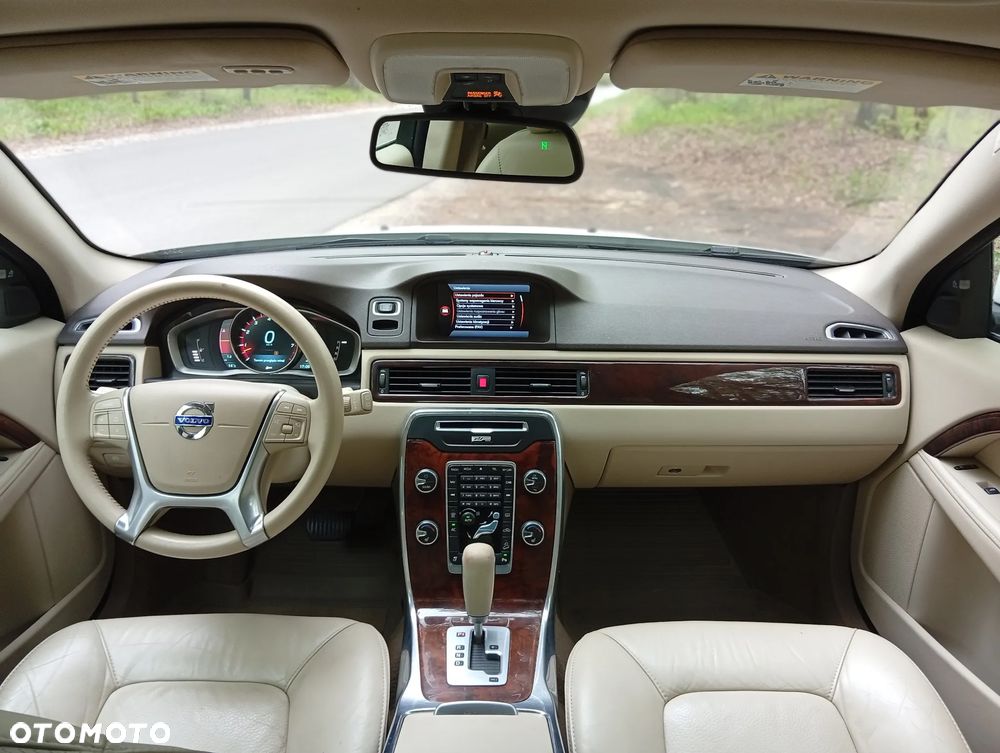 Volvo XC 70 - 5