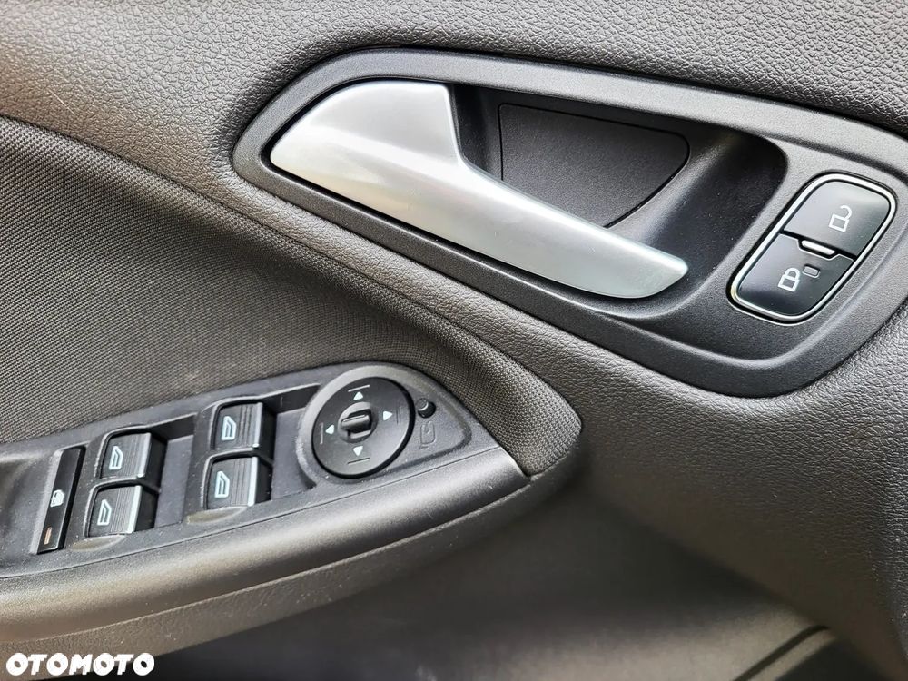 Ford Focus 1.5 EcoBoost STart-Stopp-System ST-LINE - 19